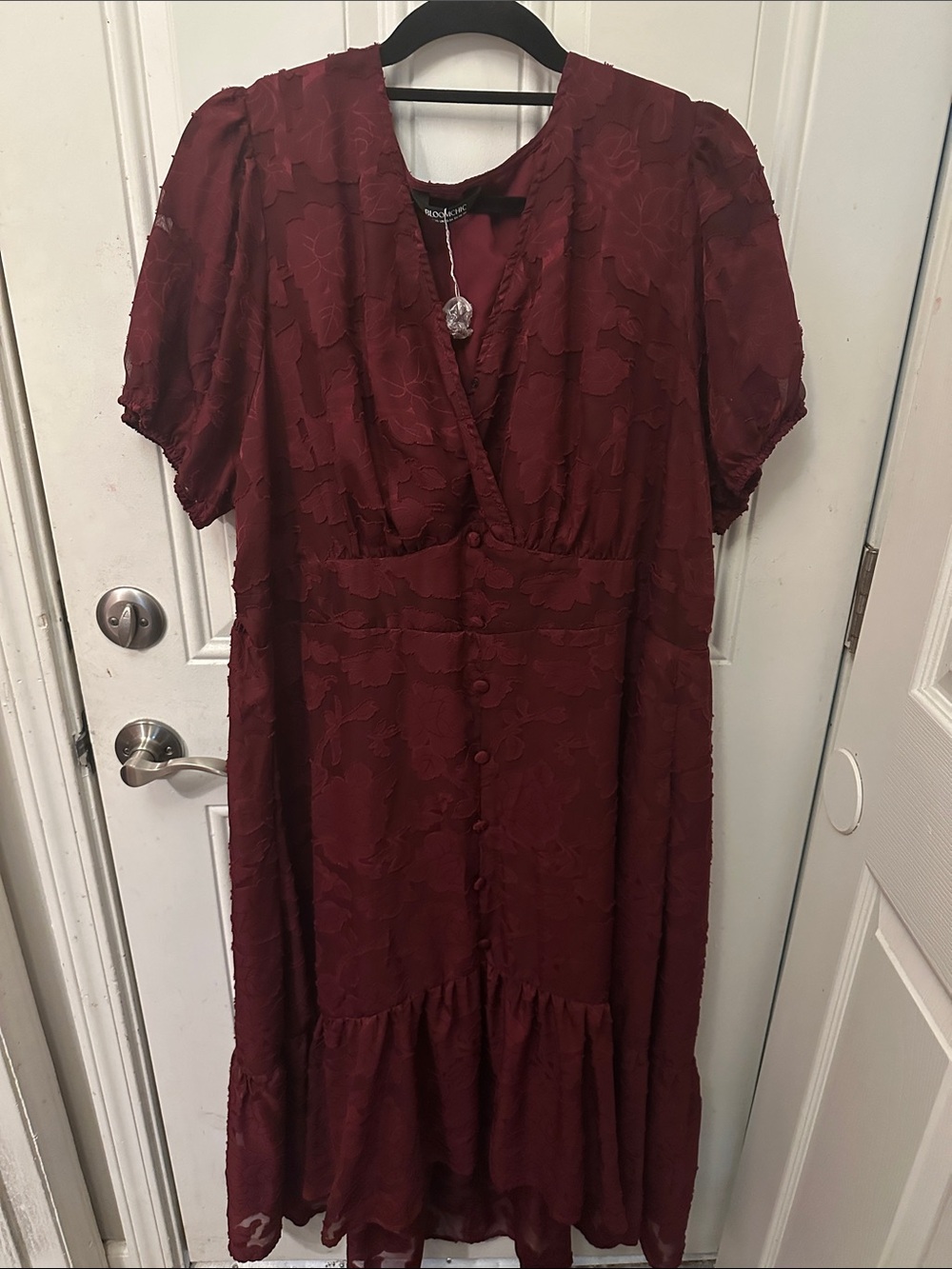 BloomChic Burgundy Floral Jacquard Midi Dress size 18/20